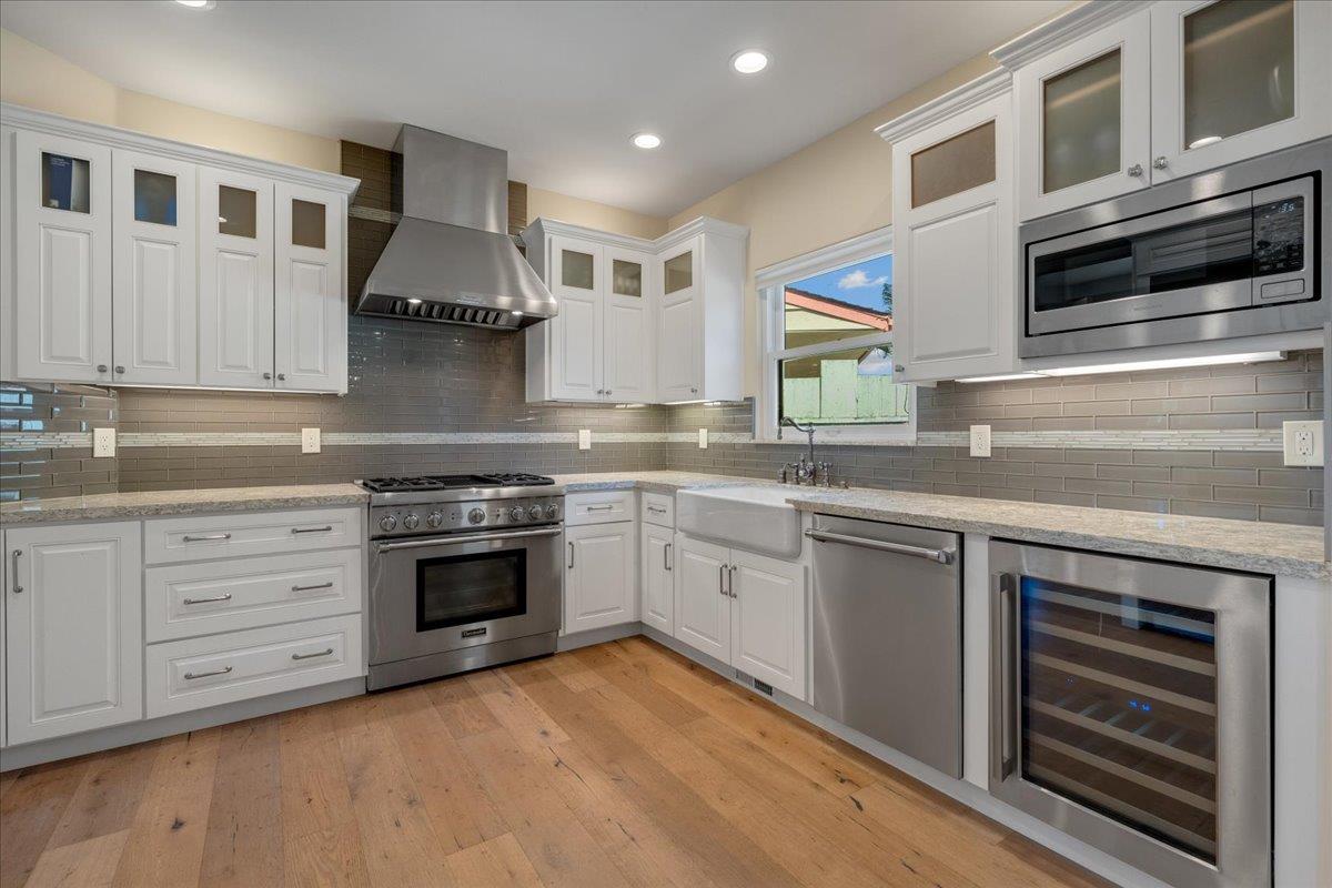 Detail Gallery Image 12 of 33 For 505 Cliff Dr, Aptos,  CA 95003 - 3 Beds | 2 Baths