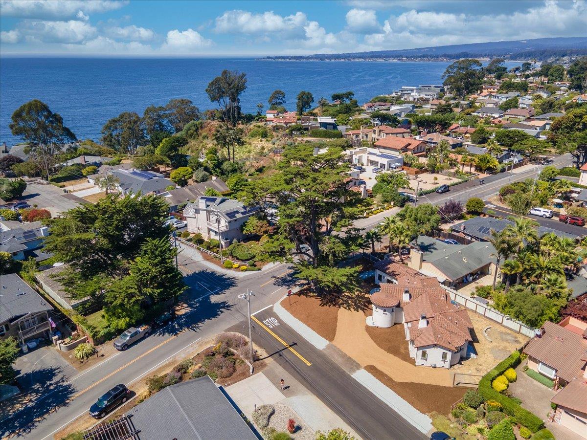 Detail Gallery Image 28 of 33 For 505 Cliff Dr, Aptos,  CA 95003 - 3 Beds | 2 Baths