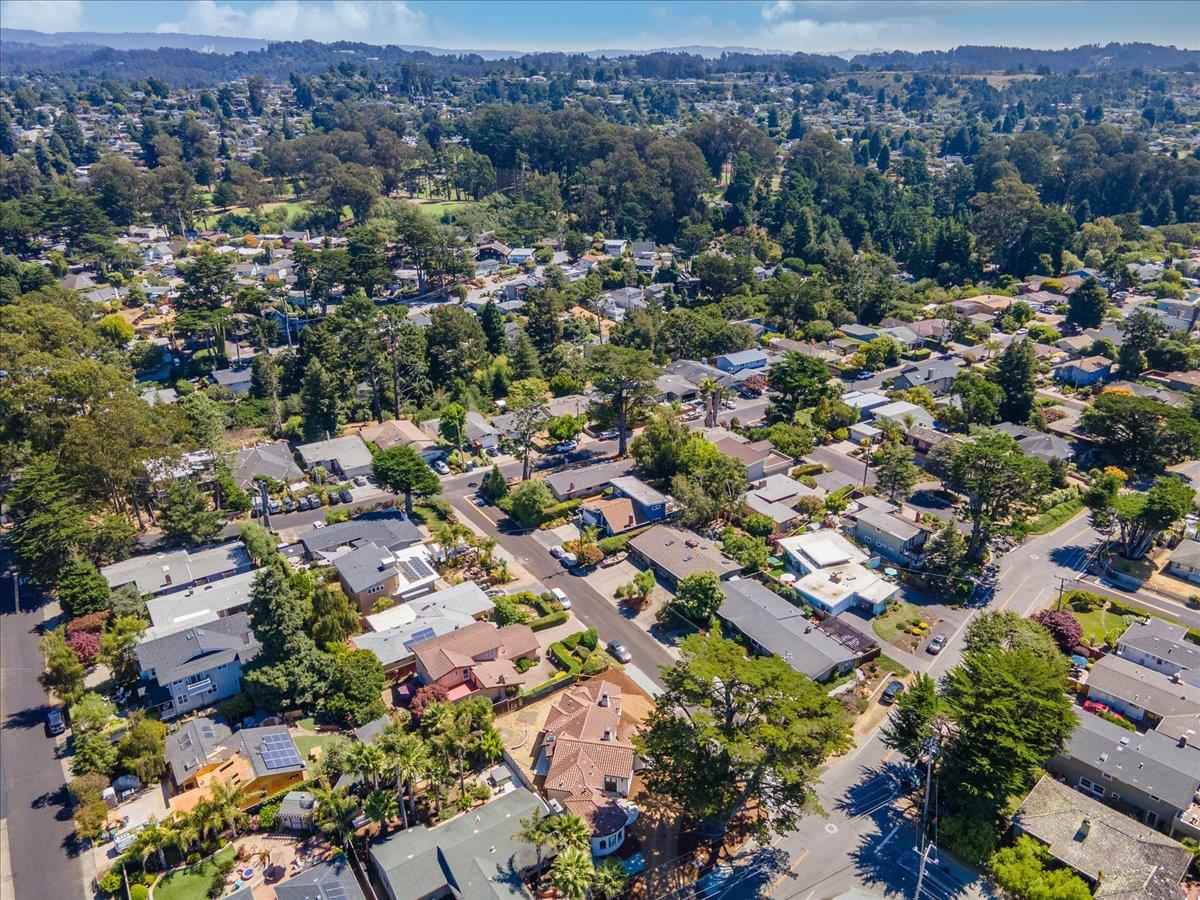 Detail Gallery Image 31 of 33 For 505 Cliff Dr, Aptos,  CA 95003 - 3 Beds | 2 Baths