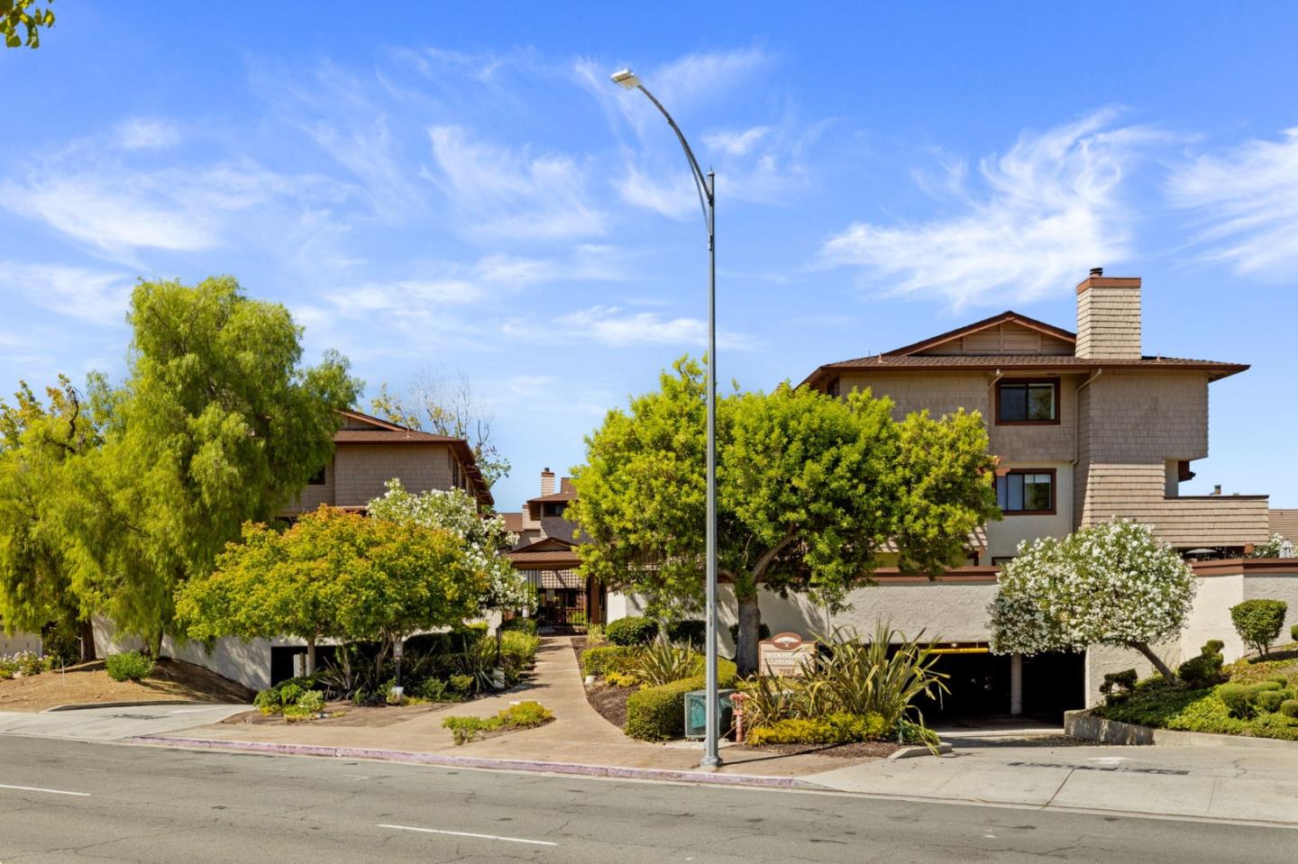 Detail Gallery Image 20 of 27 For 2785 S Bascom Ave #27,  San Jose,  CA 95124 - 1 Beds | 1 Baths