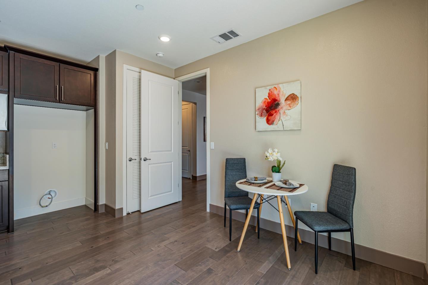 Detail Gallery Image 20 of 53 For 1445 Montclair St, Vallejo,  CA 94592 - 5 Beds | 4/1 Baths