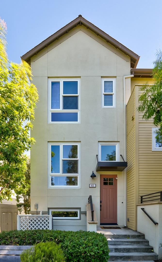 Detail Gallery Image 1 of 21 For 405 Neves Rd, San Mateo,  CA 94403 - 2 Beds | 2/1 Baths