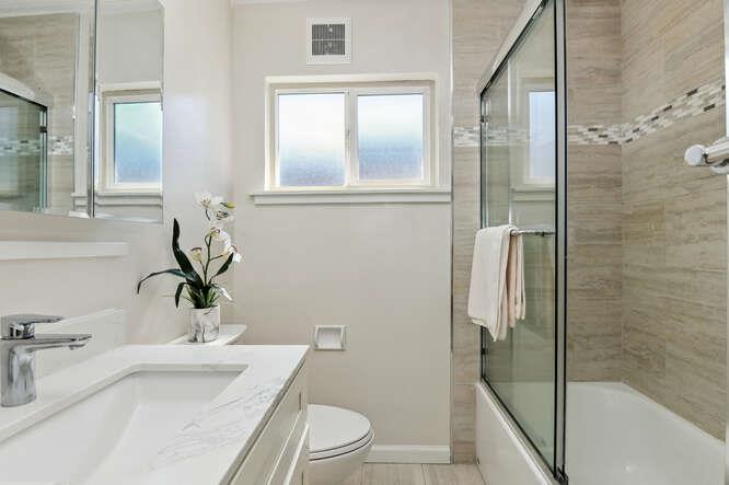 Detail Gallery Image 12 of 22 For 1134 Berkeley Ave, Menlo Park,  CA 94025 - 3 Beds | 1/1 Baths