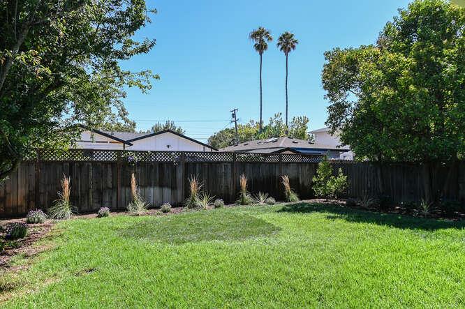 Detail Gallery Image 18 of 22 For 1134 Berkeley Ave, Menlo Park,  CA 94025 - 3 Beds | 1/1 Baths