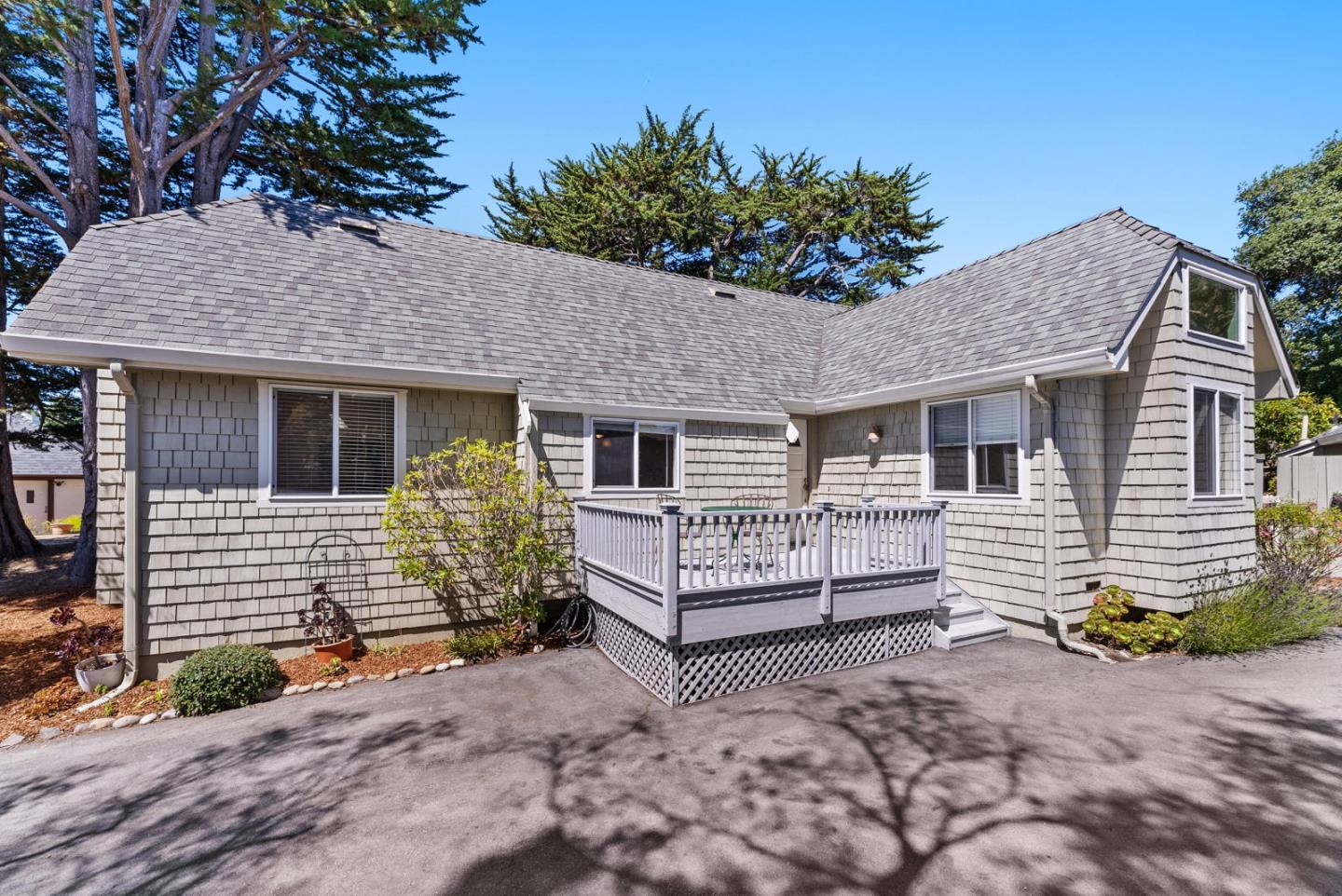 Detail Gallery Image 1 of 1 For 425 Sandalwood Dr, Aptos,  CA 95003 - 2 Beds | 1/1 Baths