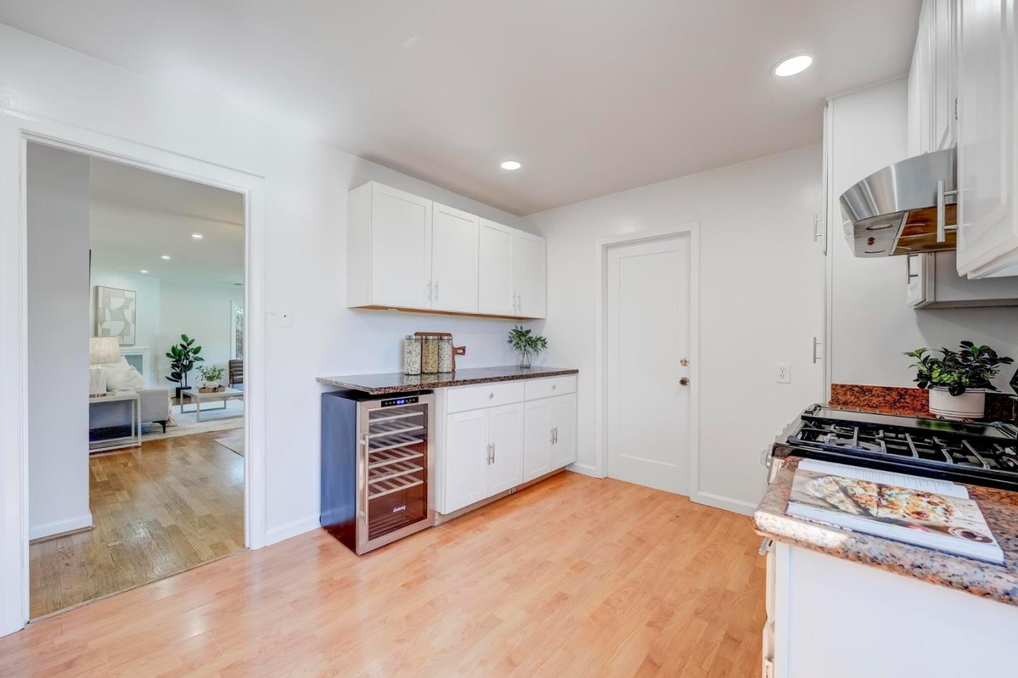 1027 Hillside Blvd, South San Francisco, CA 94080 photo 13