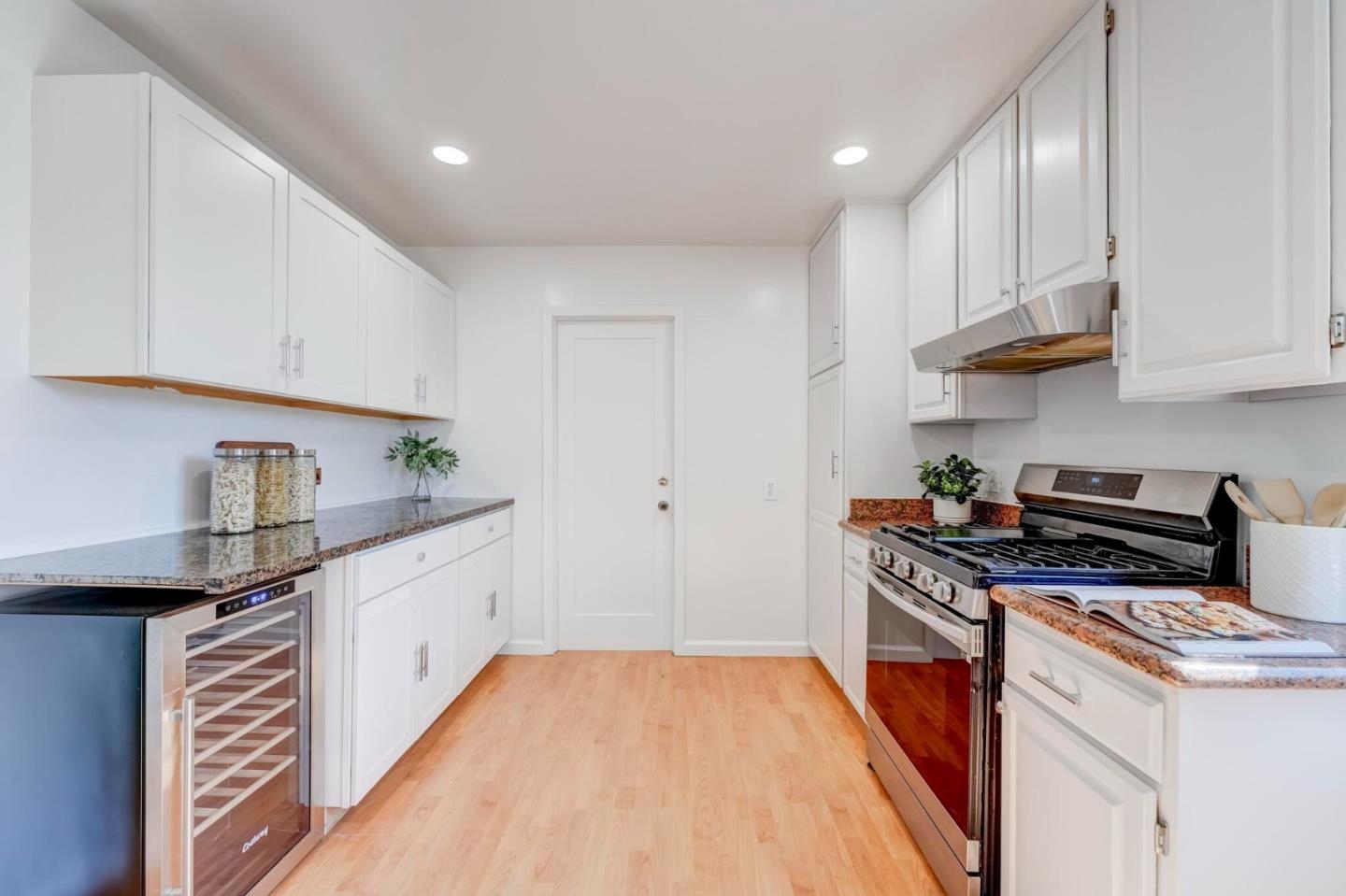 1027 Hillside Blvd, South San Francisco, CA 94080 photo 14