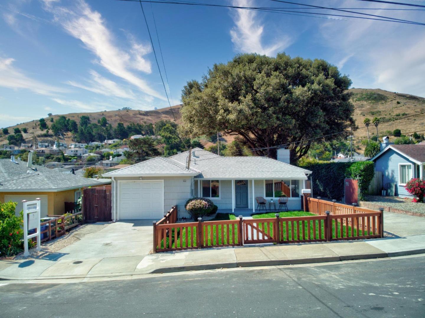 Detail Gallery Image 39 of 45 For 1027 Hillside Blvd, South San Francisco,  CA 94080 - 3 Beds | 1 Baths