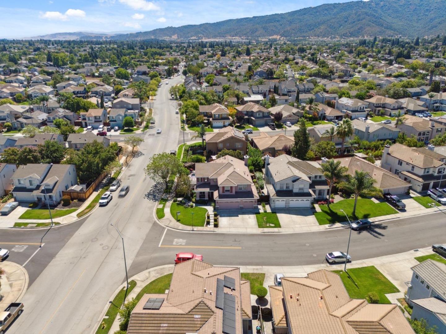 Detail Gallery Image 41 of 44 For 902 Moro Ct, Gilroy,  CA 95020 - 4 Beds | 3 Baths