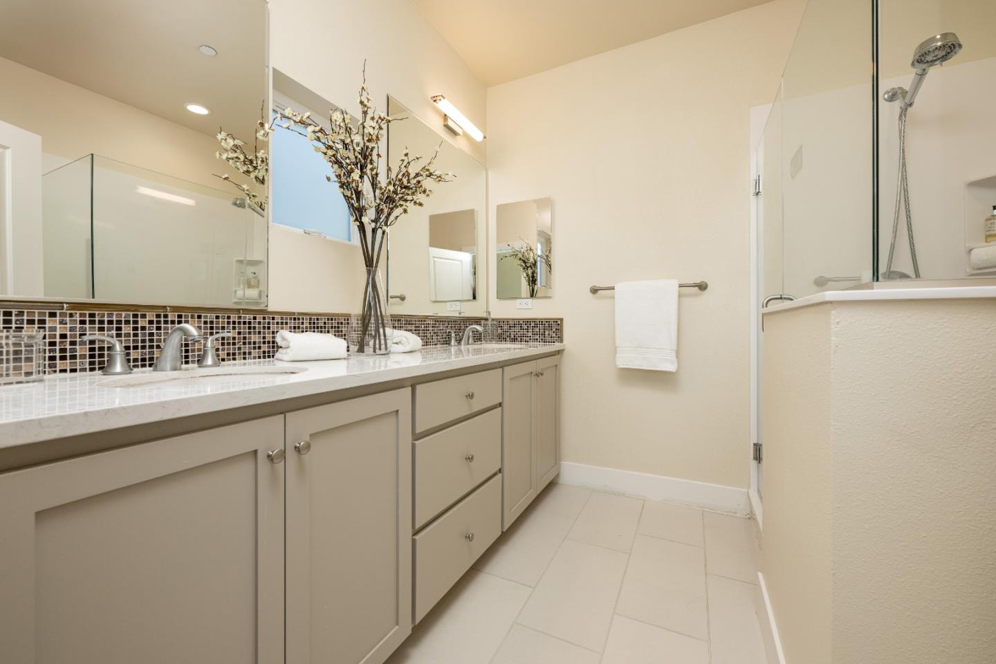 Detail Gallery Image 11 of 21 For 122 Tilton Ave, San Mateo,  CA 94401 - 3 Beds | 2/1 Baths