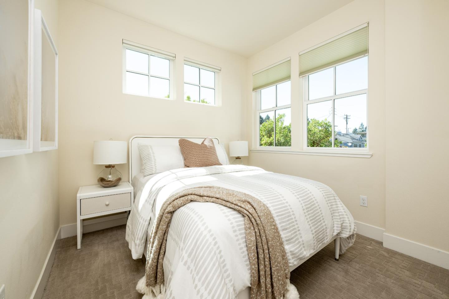 Detail Gallery Image 13 of 21 For 122 Tilton Ave, San Mateo,  CA 94401 - 3 Beds | 2/1 Baths