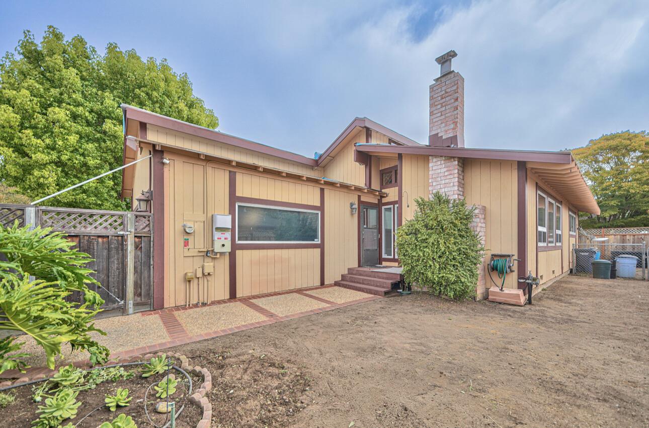 Detail Gallery Image 1 of 32 For 2254 Juan Pablo Ln, Santa Cruz,  CA 95062 - 2 Beds | 1/1 Baths