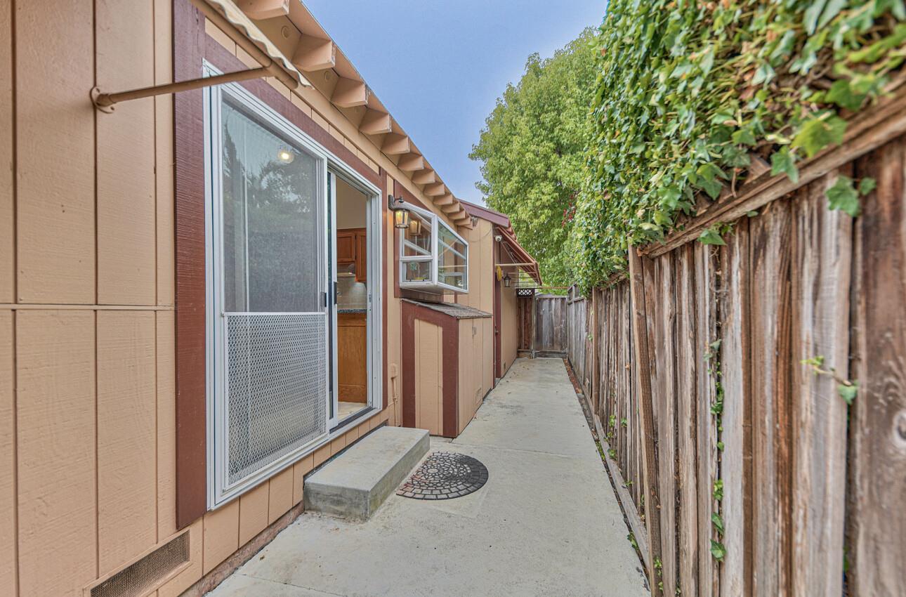 Detail Gallery Image 12 of 32 For 2254 Juan Pablo Ln, Santa Cruz,  CA 95062 - 2 Beds | 1/1 Baths