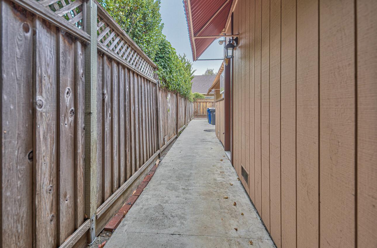 Detail Gallery Image 13 of 32 For 2254 Juan Pablo Ln, Santa Cruz,  CA 95062 - 2 Beds | 1/1 Baths