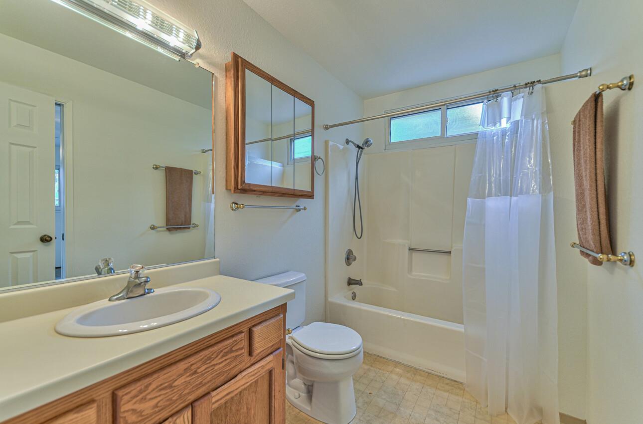 Detail Gallery Image 19 of 32 For 2254 Juan Pablo Ln, Santa Cruz,  CA 95062 - 2 Beds | 1/1 Baths