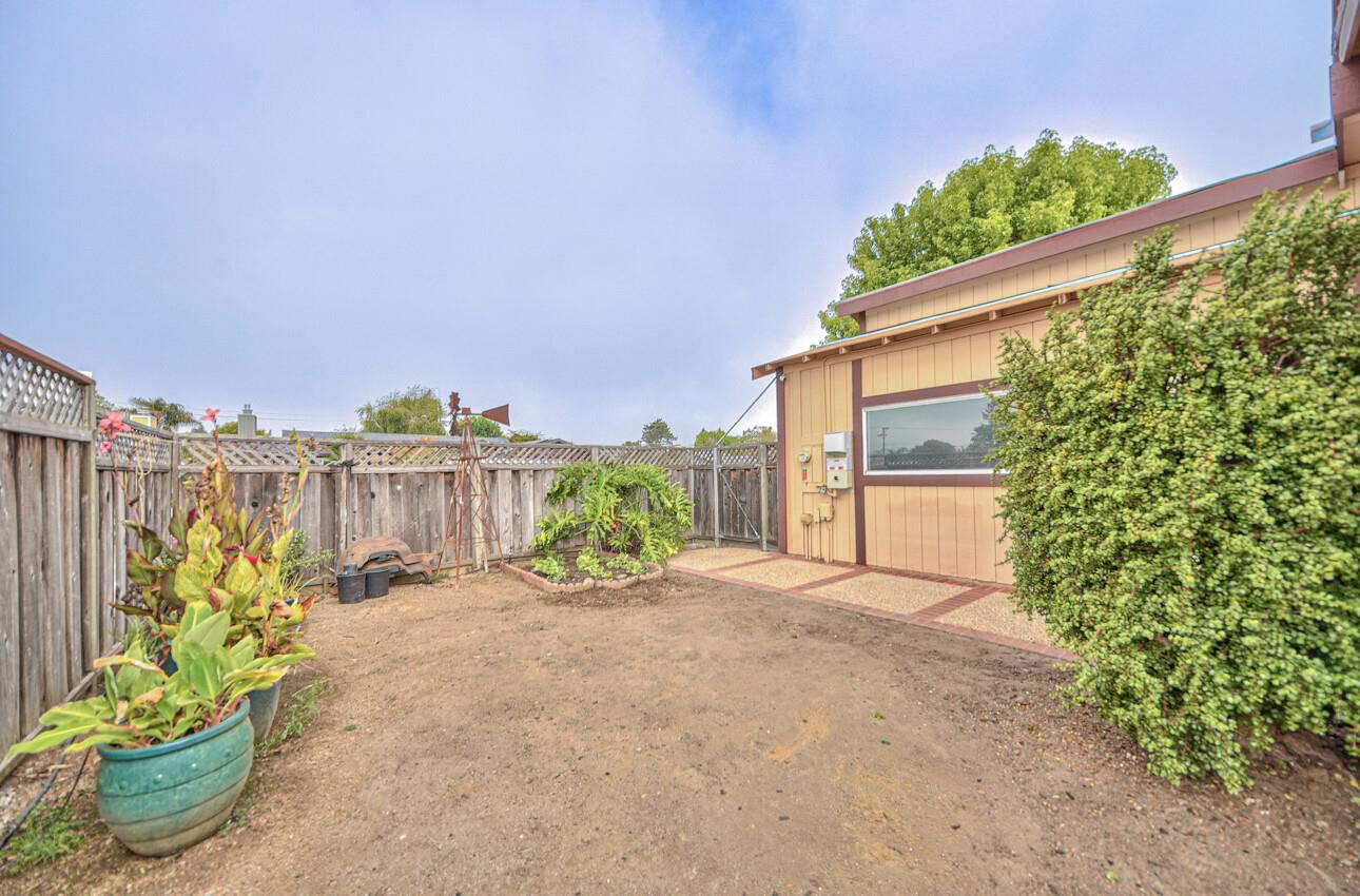 Detail Gallery Image 3 of 32 For 2254 Juan Pablo Ln, Santa Cruz,  CA 95062 - 2 Beds | 1/1 Baths