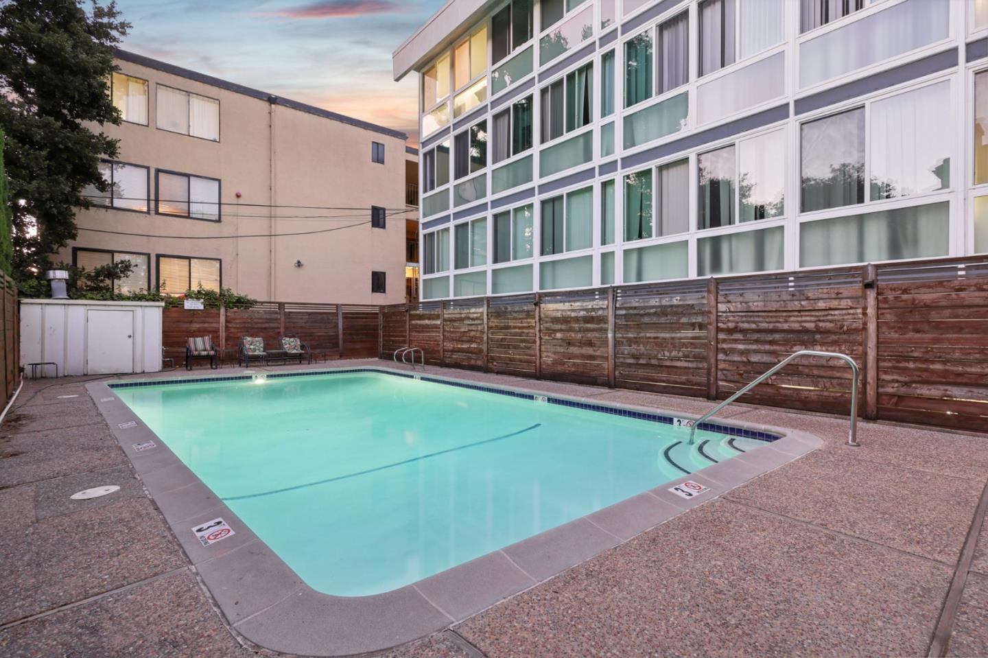 Detail Gallery Image 30 of 50 For 6 Seville Way #102,  San Mateo,  CA 94402 - 2 Beds | 1 Baths