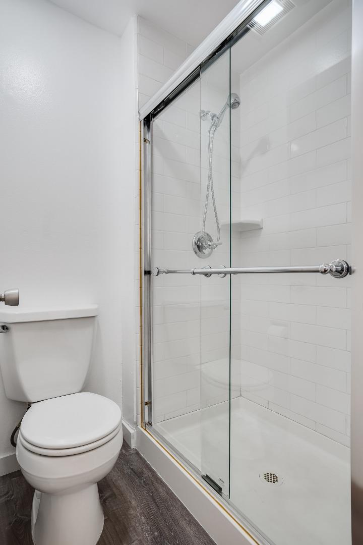 Detail Gallery Image 11 of 13 For 944 Kiely Blvd #D,  Santa Clara,  CA 95051 - 1 Beds | 1 Baths