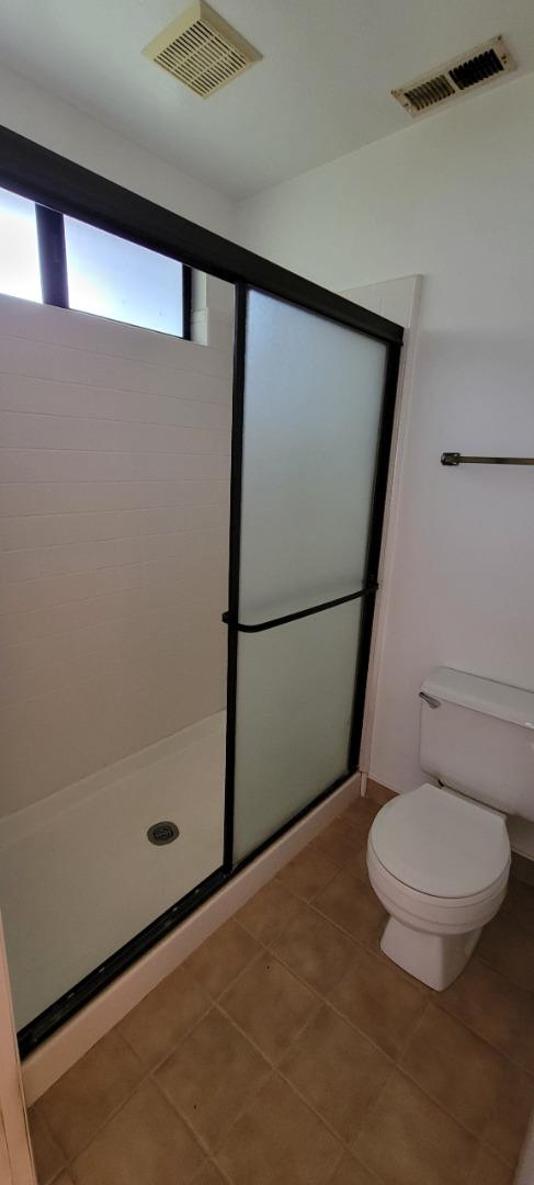 Detail Gallery Image 4 of 13 For 1848 Cherokee Dr #6,  Salinas,  CA 93906 - 2 Beds | 2 Baths