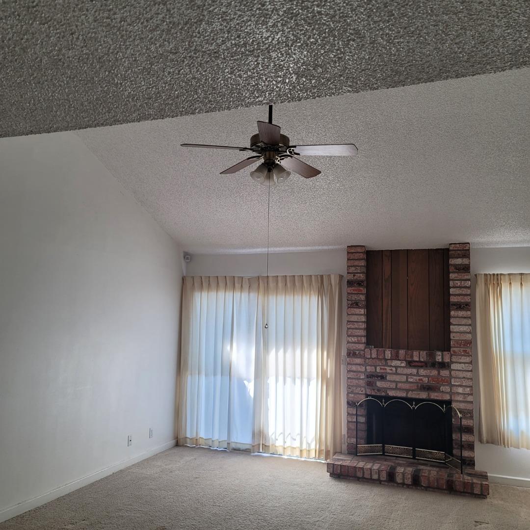Detail Gallery Image 9 of 13 For 1848 Cherokee Dr #6,  Salinas,  CA 93906 - 2 Beds | 2 Baths