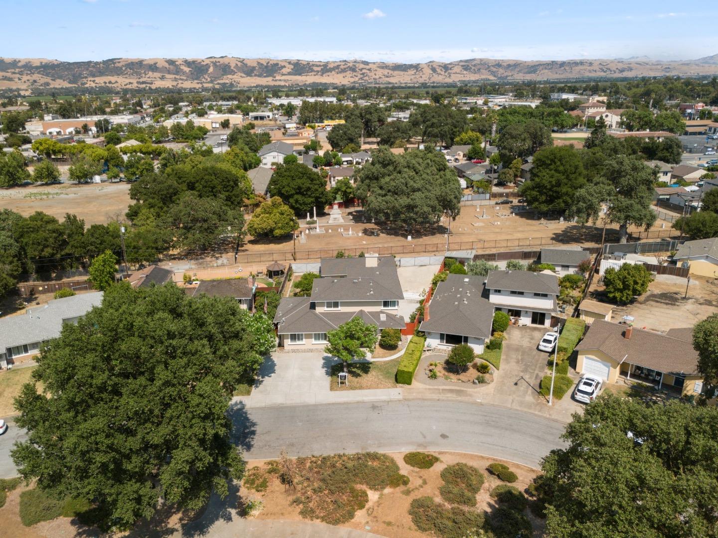 Detail Gallery Image 23 of 24 For 8126 Oak Ct, Gilroy,  CA 95020 - 4 Beds | 2 Baths