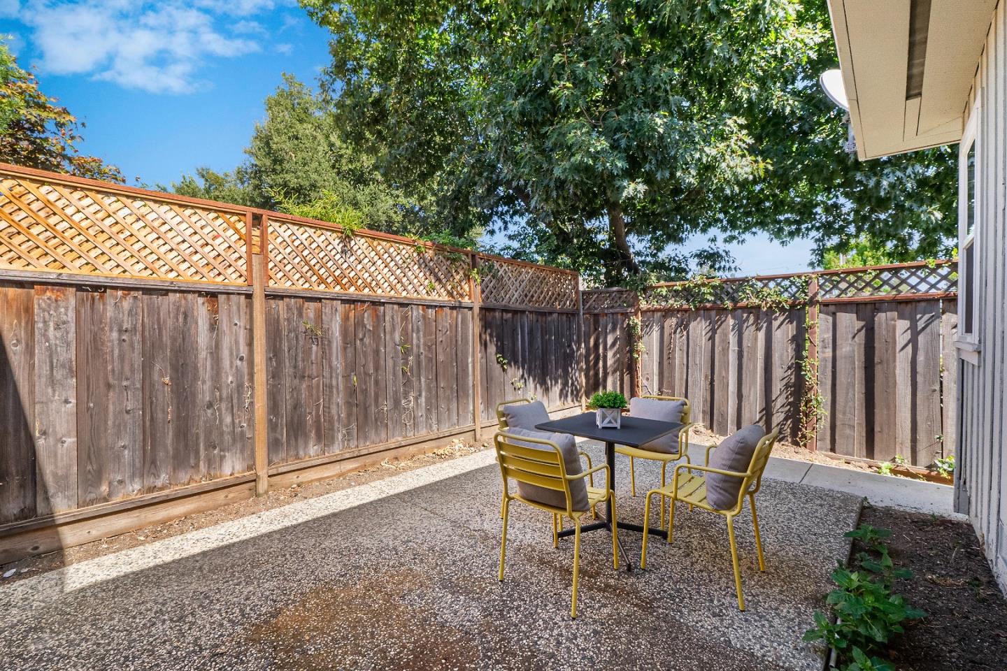 Detail Gallery Image 21 of 28 For 102 Olive St, Los Gatos,  CA 95030 - 2 Beds | 2/1 Baths