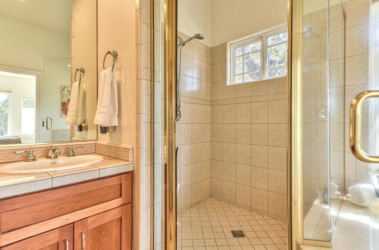 Detail Gallery Image 41 of 54 For 9407 Hawk Dr, Salinas,  CA 93907 - 4 Beds | 2/1 Baths