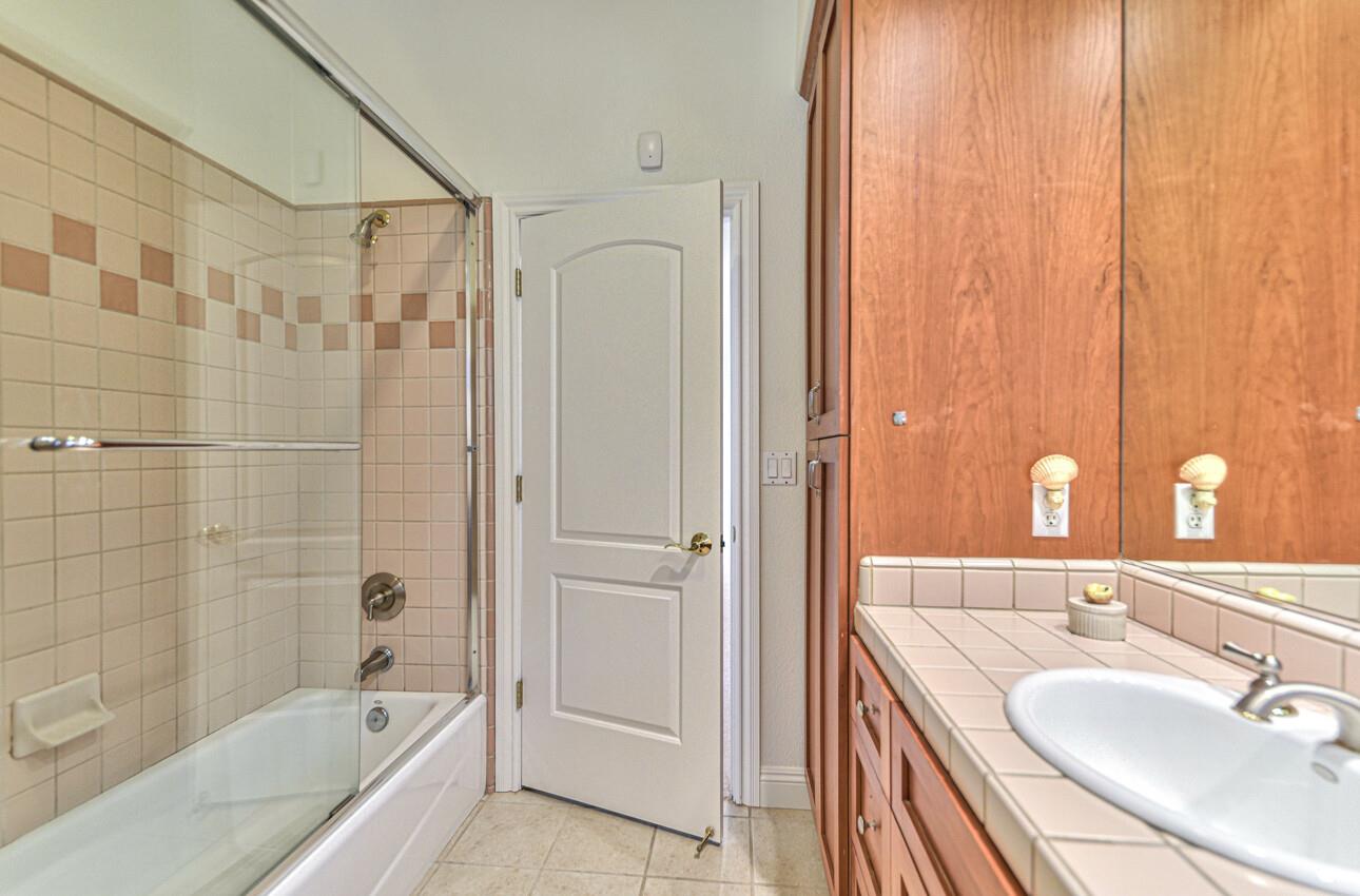 Detail Gallery Image 51 of 54 For 9407 Hawk Dr, Salinas,  CA 93907 - 4 Beds | 2/1 Baths