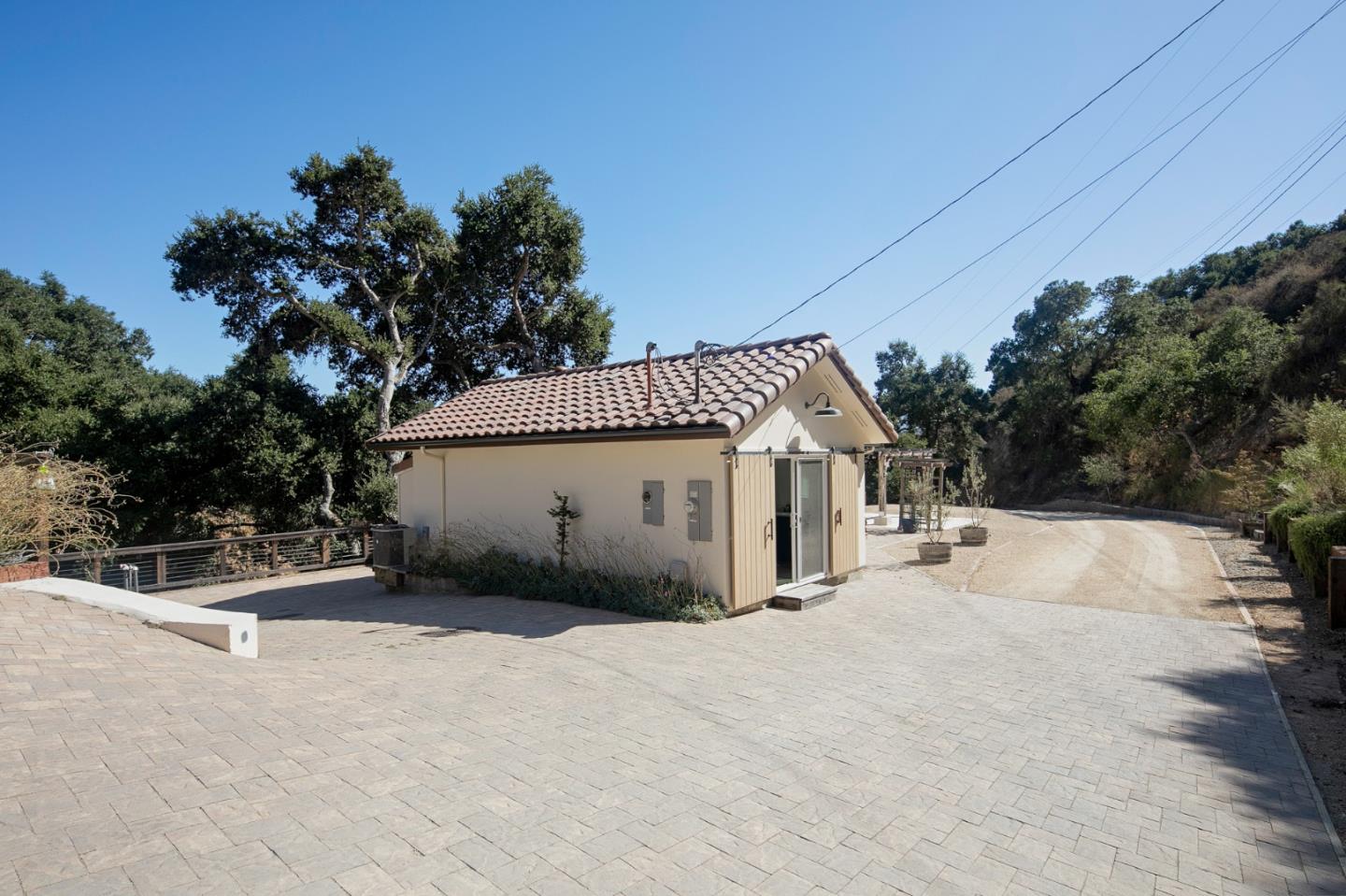 Detail Gallery Image 32 of 40 For 599 Country Club Heights Dr, Carmel Valley,  CA 93924 - 4 Beds | 3/1 Baths