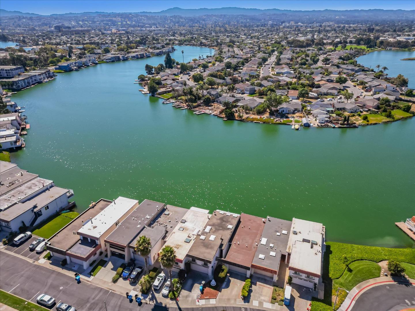 Detail Gallery Image 34 of 35 For 508 Fathom Dr, San Mateo,  CA 94404 - 1 Beds | 2 Baths