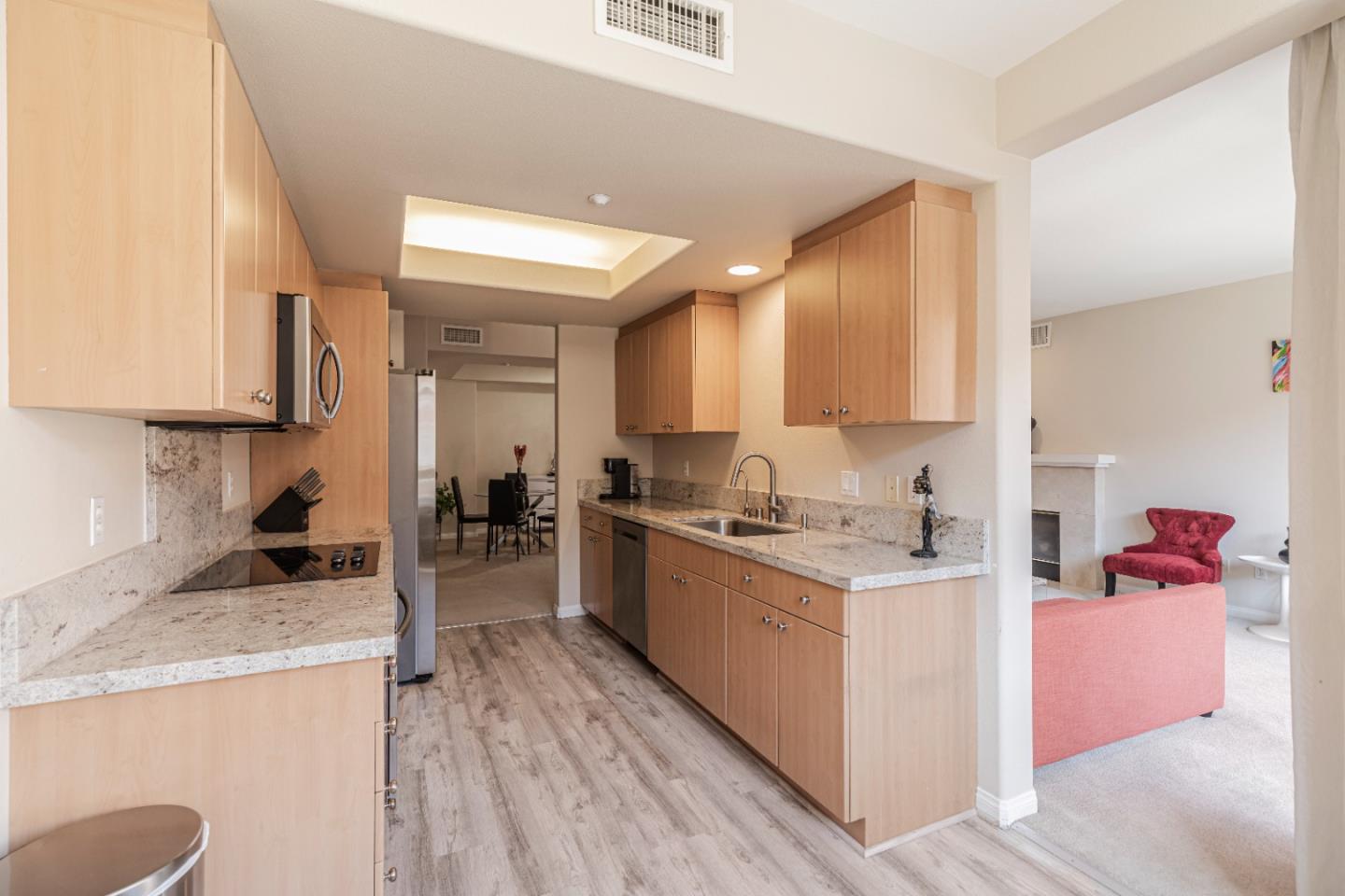 Detail Gallery Image 7 of 23 For 130 E San Fernando St #405,  San Jose,  CA 95112 - 2 Beds | 2 Baths