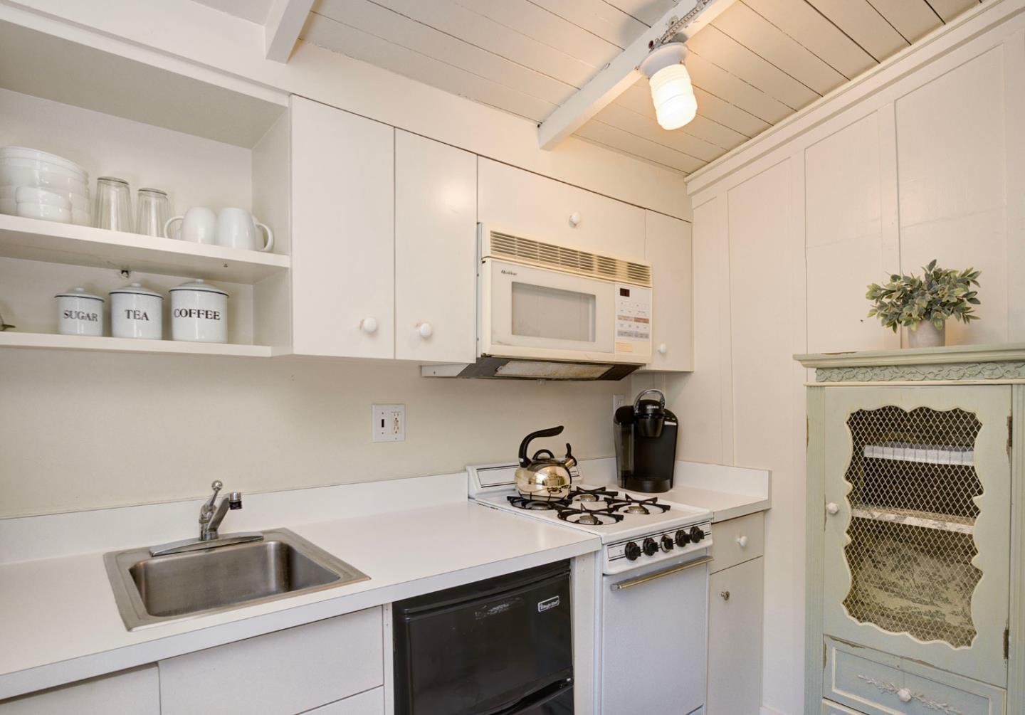 3934 Camino Real, Carmel, CA, 93921