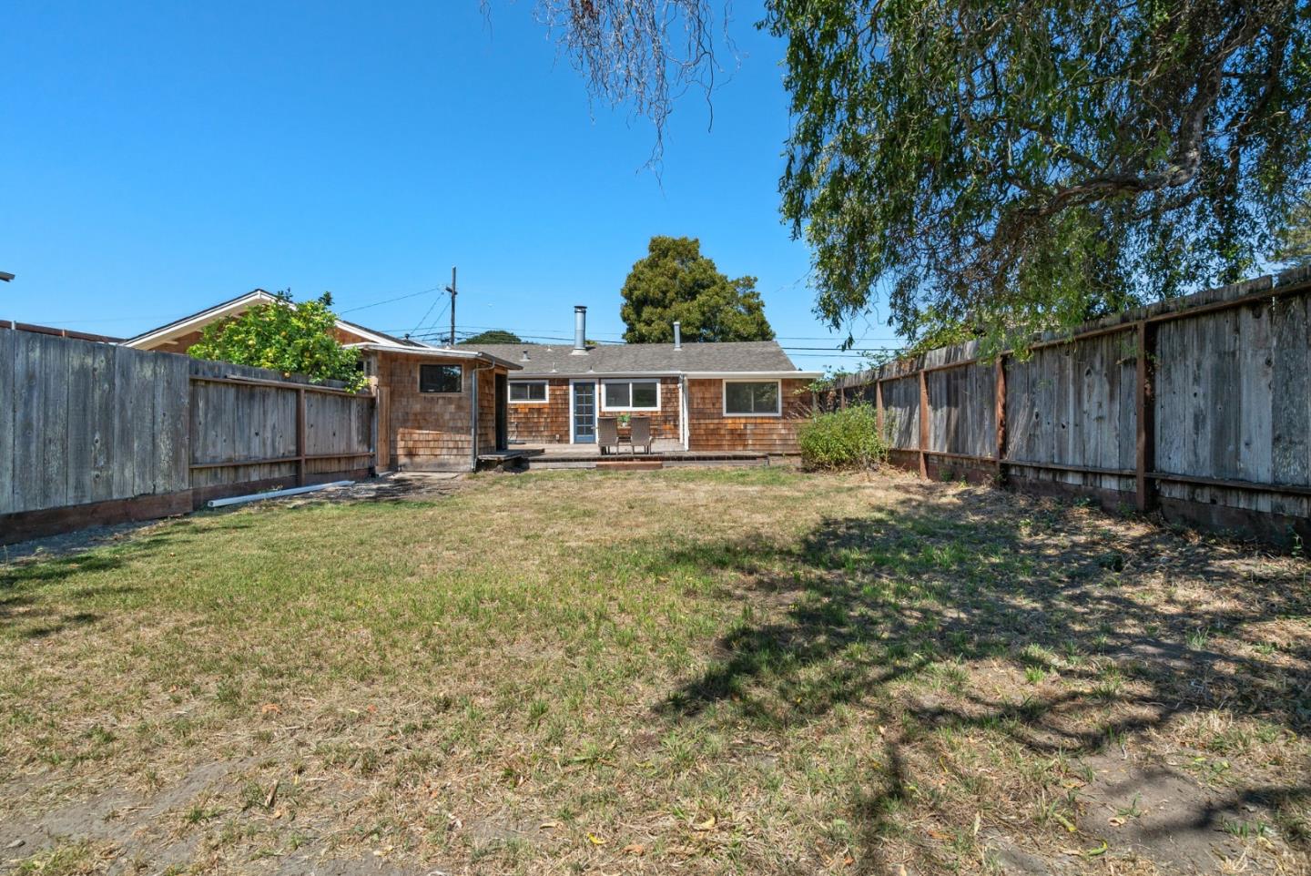 Detail Gallery Image 29 of 52 For 460 Rodriguez St, Santa Cruz,  CA 95062 - 3 Beds | 1 Baths