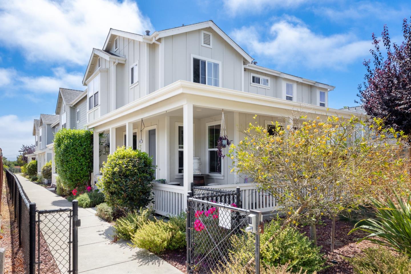 Detail Gallery Image 1 of 1 For 140 Canterbury Dr #304,  Aptos,  CA 95003 - 3 Beds | 2/1 Baths