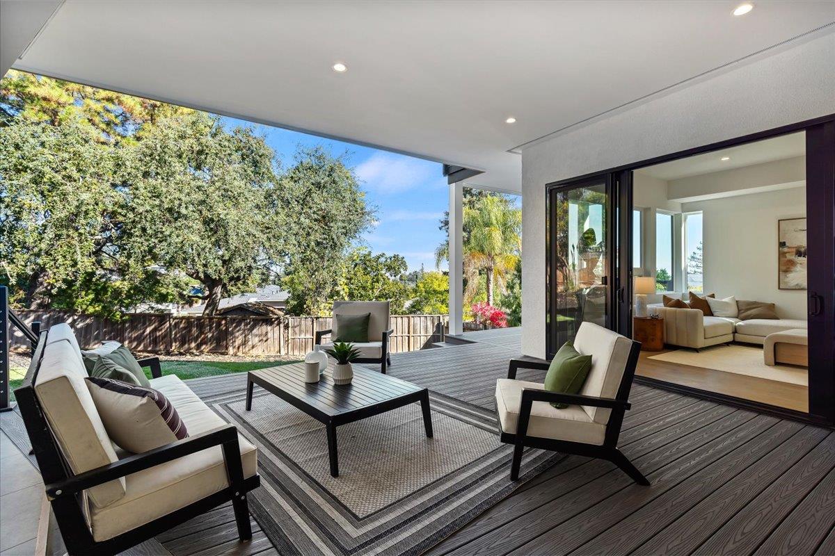 Detail Gallery Image 32 of 82 For 61 Hilltop Dr, San Carlos,  CA 94070 - 5 Beds | 4/2 Baths