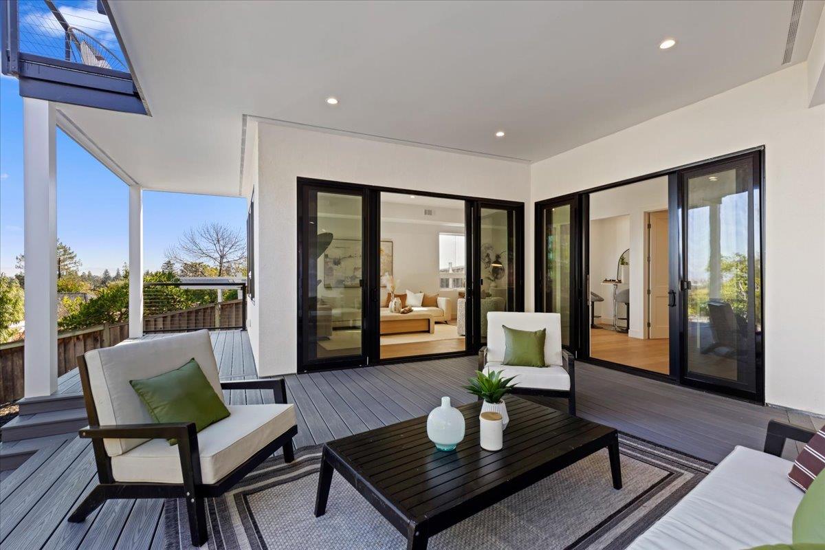 Detail Gallery Image 36 of 82 For 61 Hilltop Dr, San Carlos,  CA 94070 - 5 Beds | 4/2 Baths