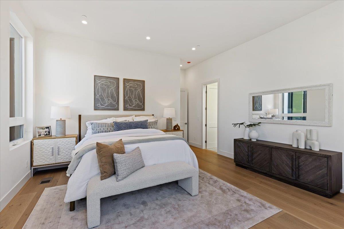 Detail Gallery Image 40 of 82 For 61 Hilltop Dr, San Carlos,  CA 94070 - 5 Beds | 4/2 Baths