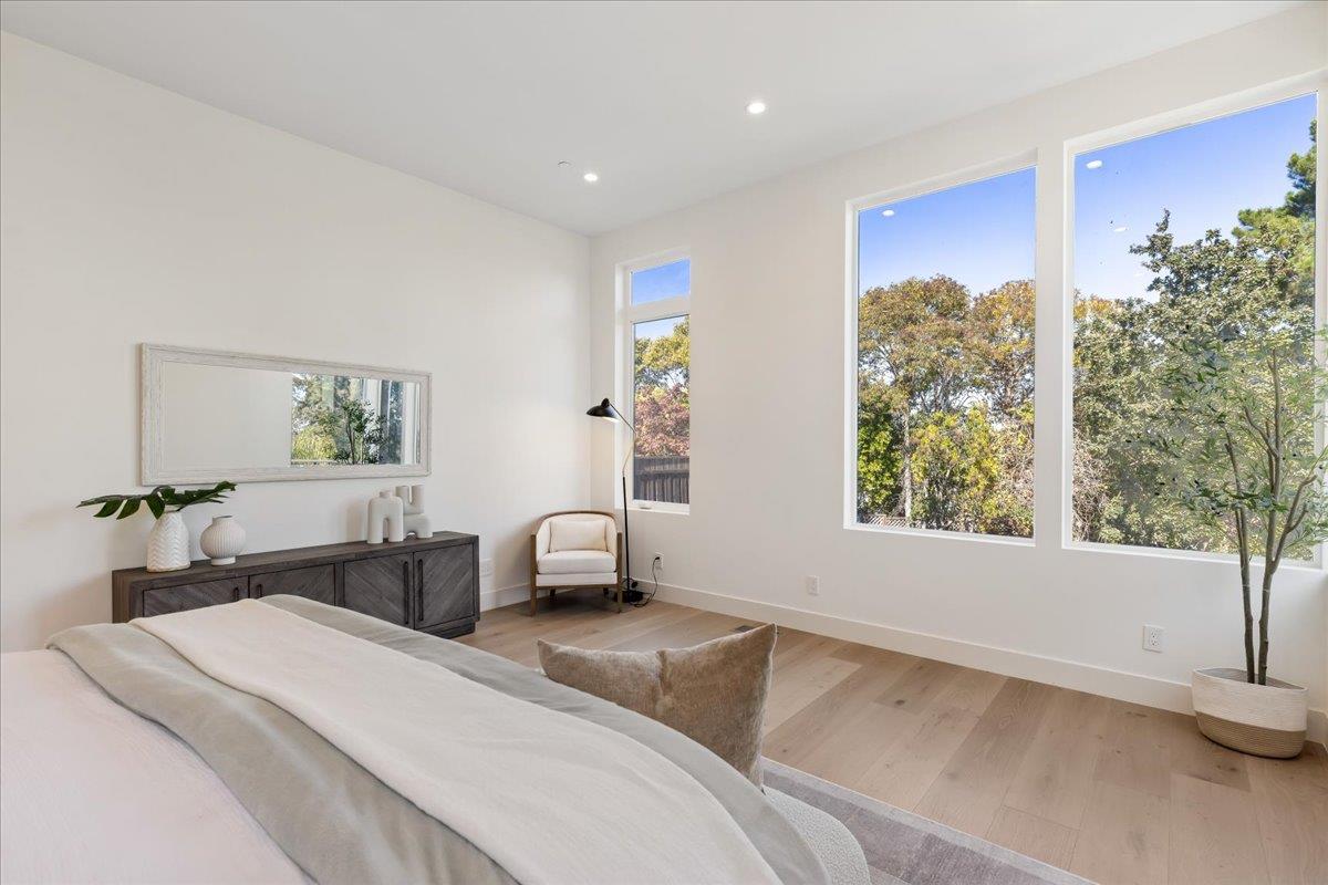 Detail Gallery Image 41 of 82 For 61 Hilltop Dr, San Carlos,  CA 94070 - 5 Beds | 4/2 Baths