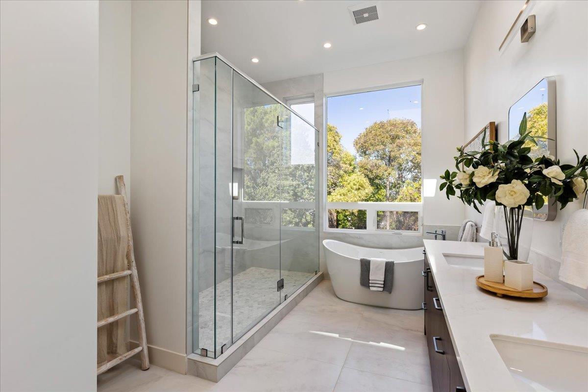 Detail Gallery Image 42 of 82 For 61 Hilltop Dr, San Carlos,  CA 94070 - 5 Beds | 4/2 Baths