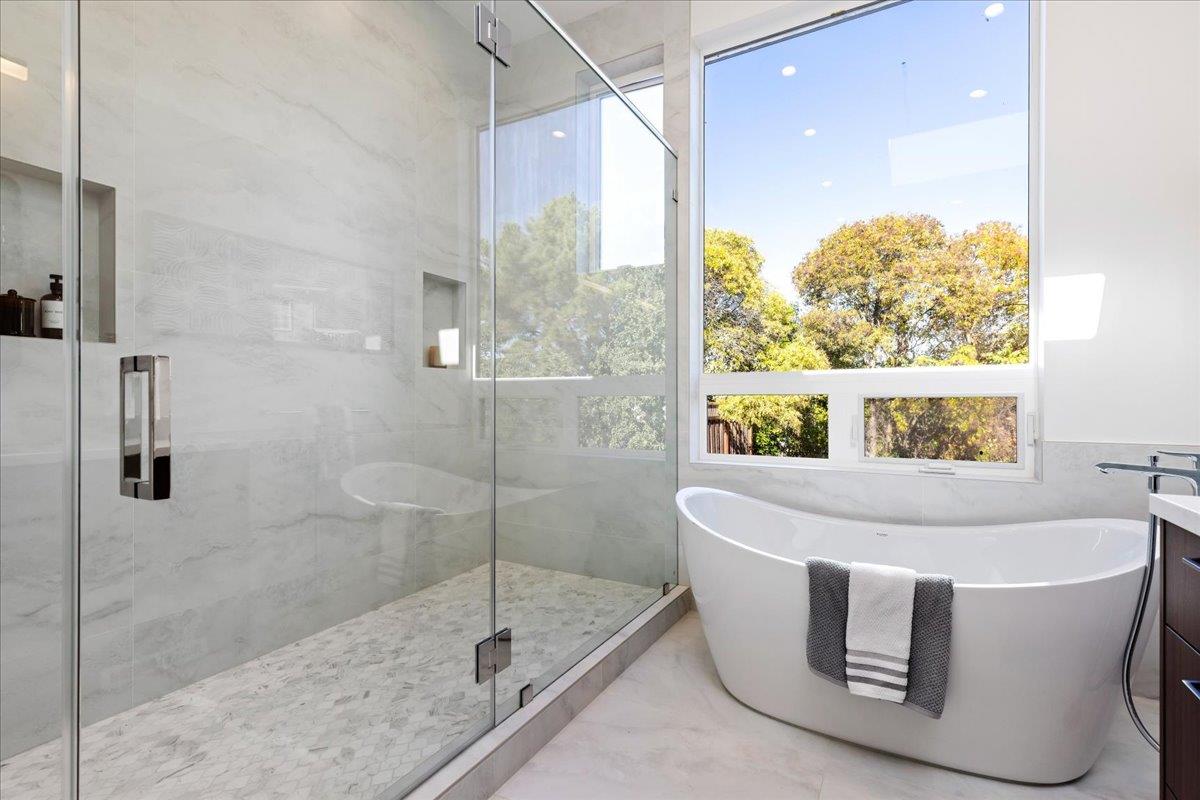 Detail Gallery Image 44 of 82 For 61 Hilltop Dr, San Carlos,  CA 94070 - 5 Beds | 4/2 Baths