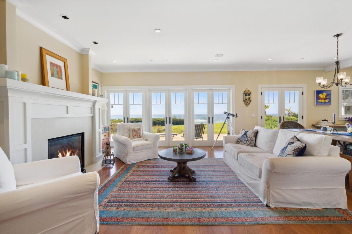 Detail Gallery Image 8 of 76 For 263 Nevada Ave, Moss Beach,  CA 94038 - 4 Beds | 4/1 Baths