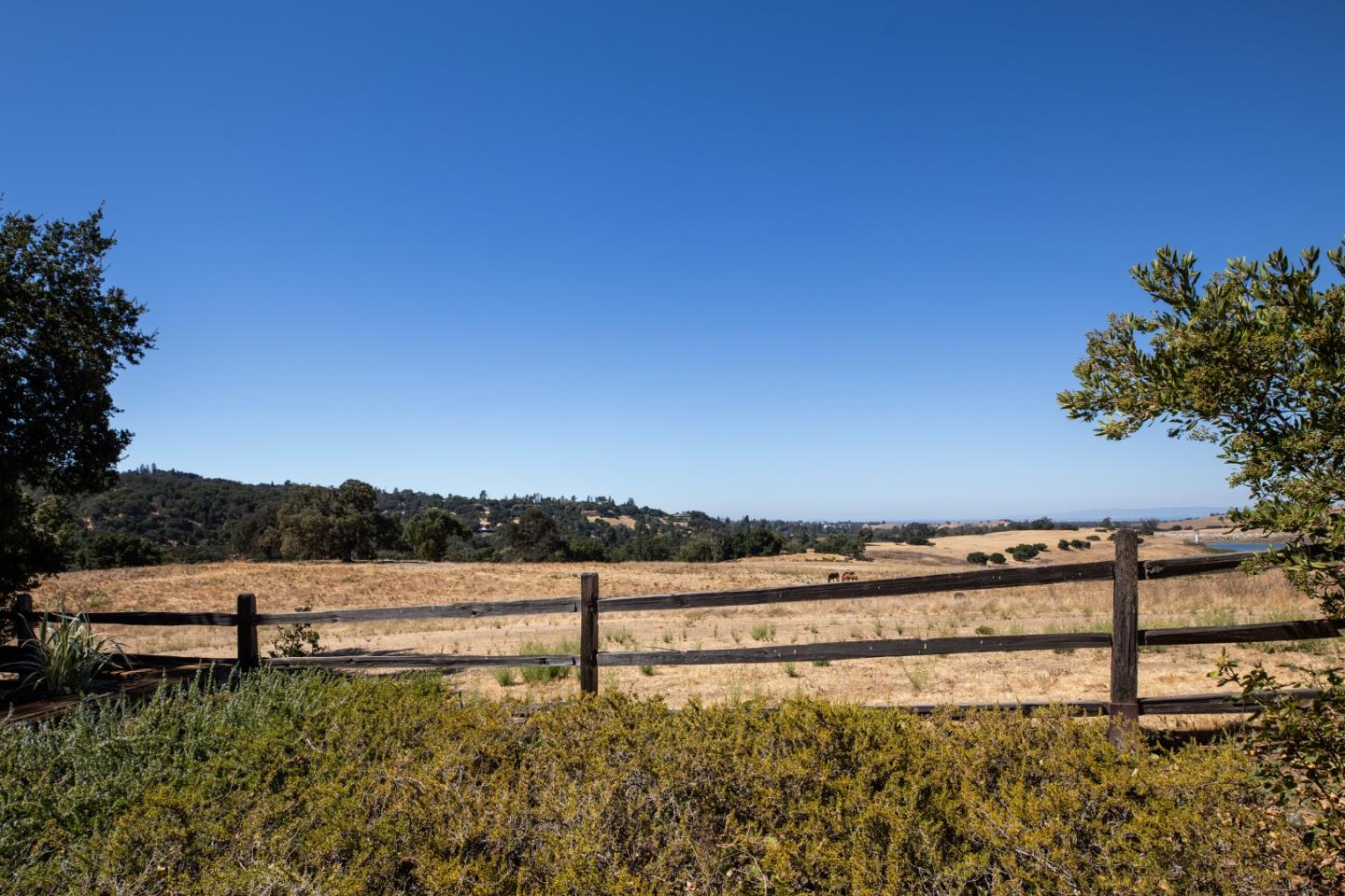 Detail Gallery Image 31 of 57 For 5 Arastradero Rd, Portola Valley,  CA 94028 - 6 Beds | 5 Baths