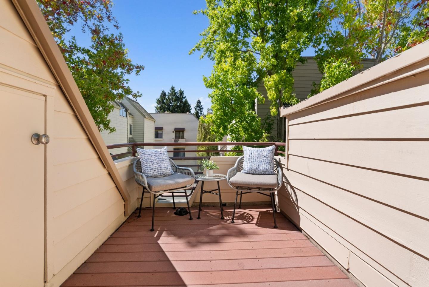 Detail Gallery Image 22 of 36 For 765 Loma Verde Ave a,  Palo Alto,  CA 94303 - 2 Beds | 2/1 Baths