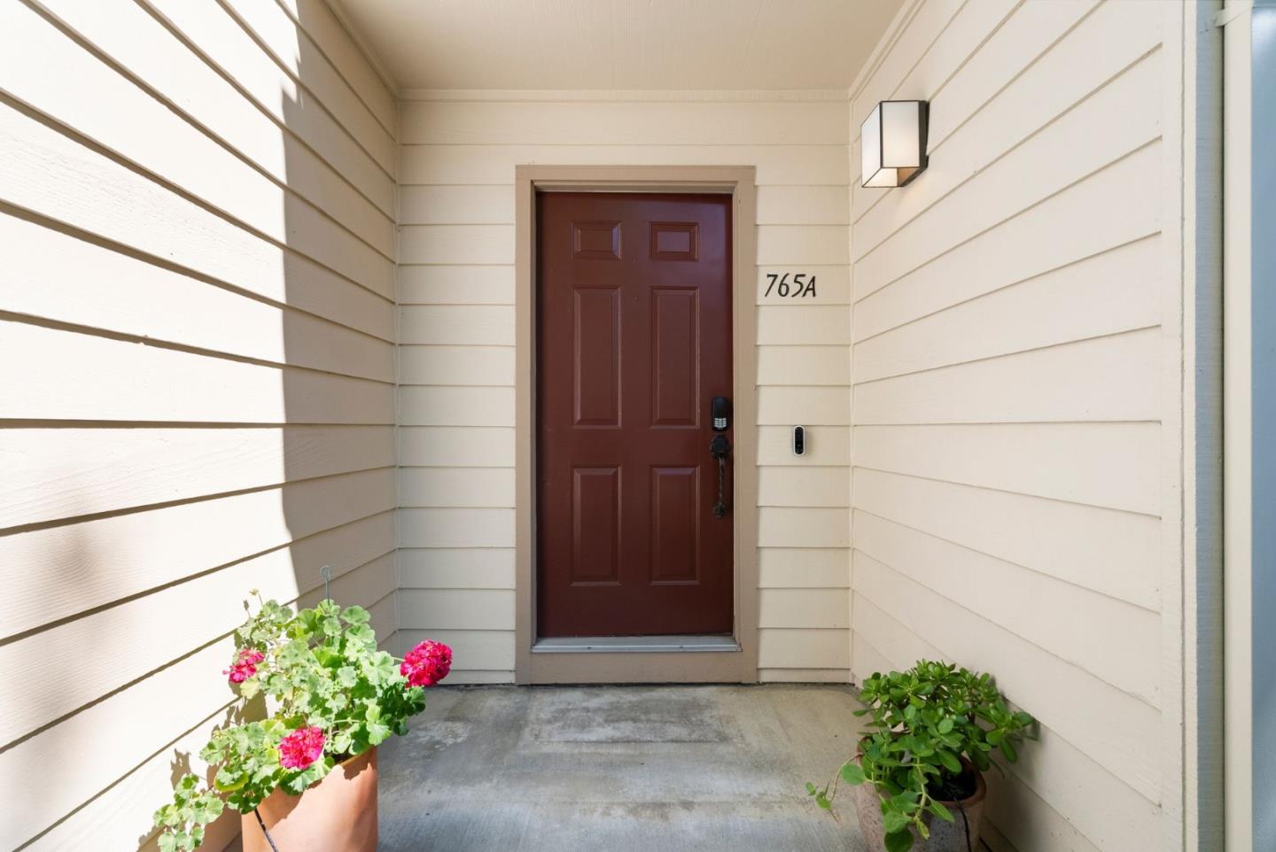 Detail Gallery Image 34 of 36 For 765 Loma Verde Ave a,  Palo Alto,  CA 94303 - 2 Beds | 2/1 Baths