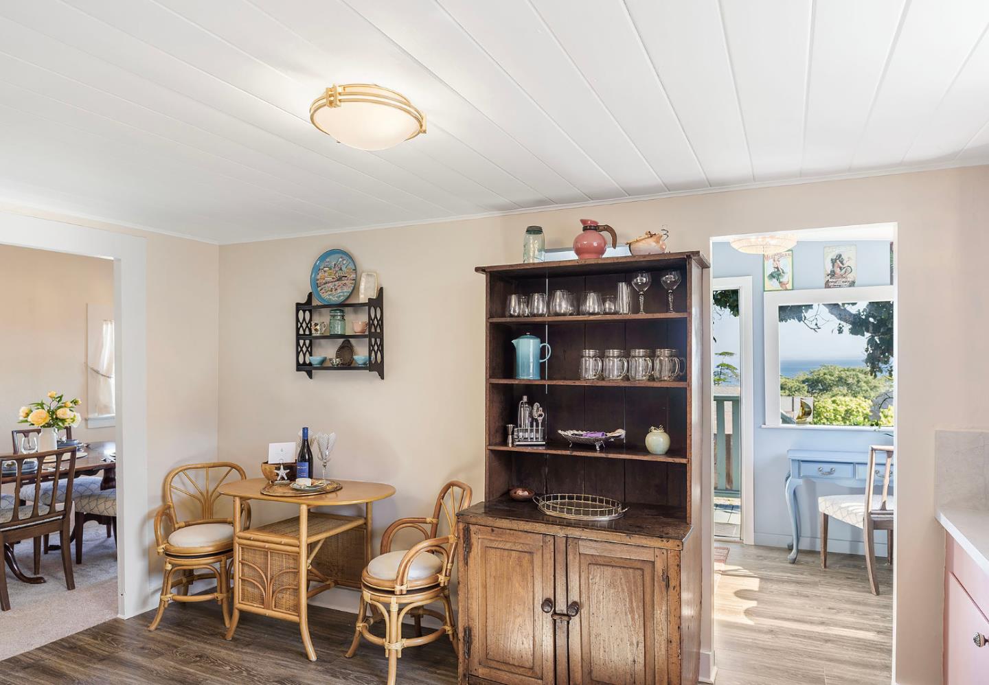Detail Gallery Image 13 of 27 For 311 Eardley Ave, Pacific Grove,  CA 93950 - 2 Beds | 1 Baths