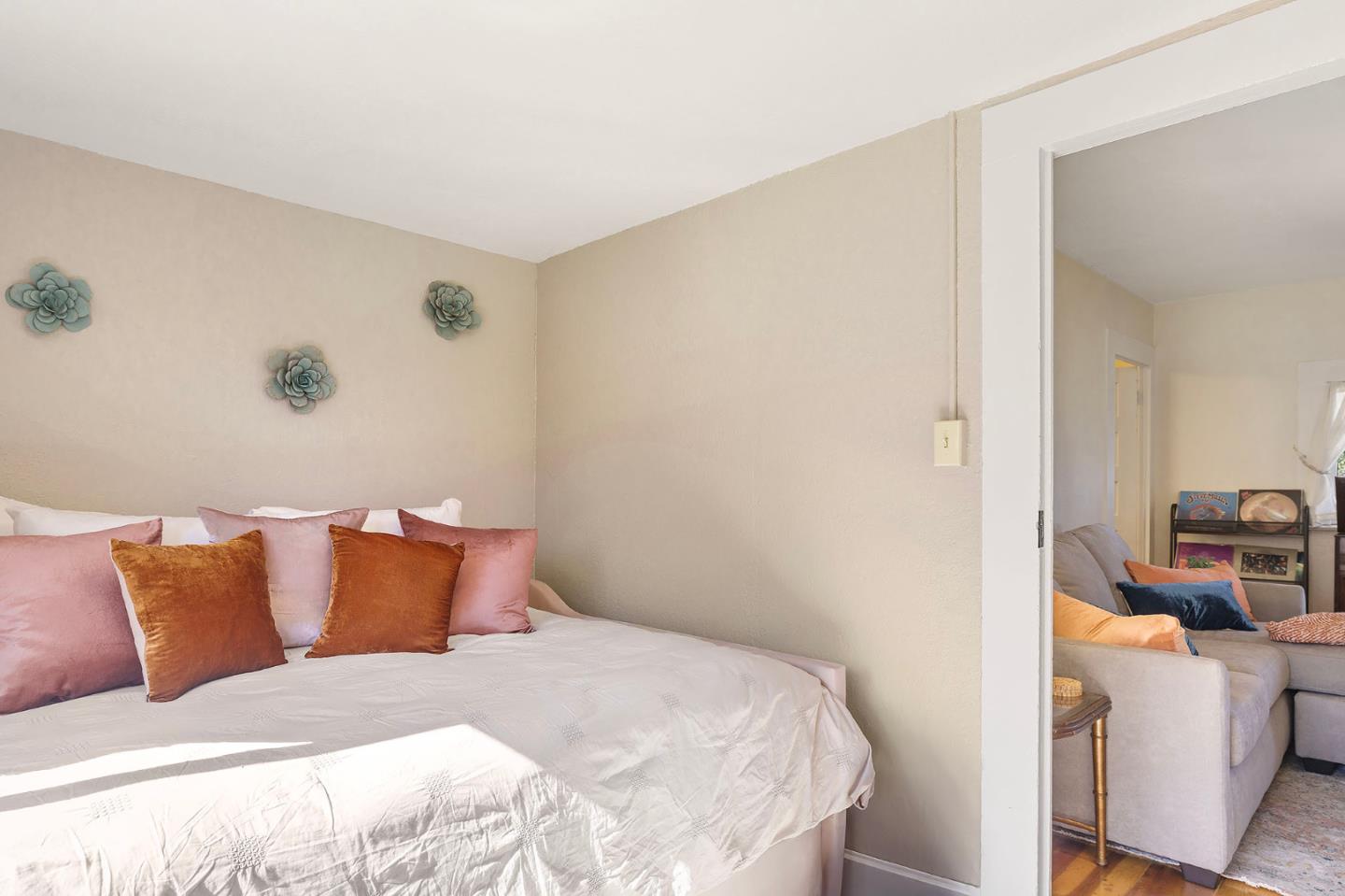 Detail Gallery Image 22 of 27 For 311 Eardley Ave, Pacific Grove,  CA 93950 - 2 Beds | 1 Baths