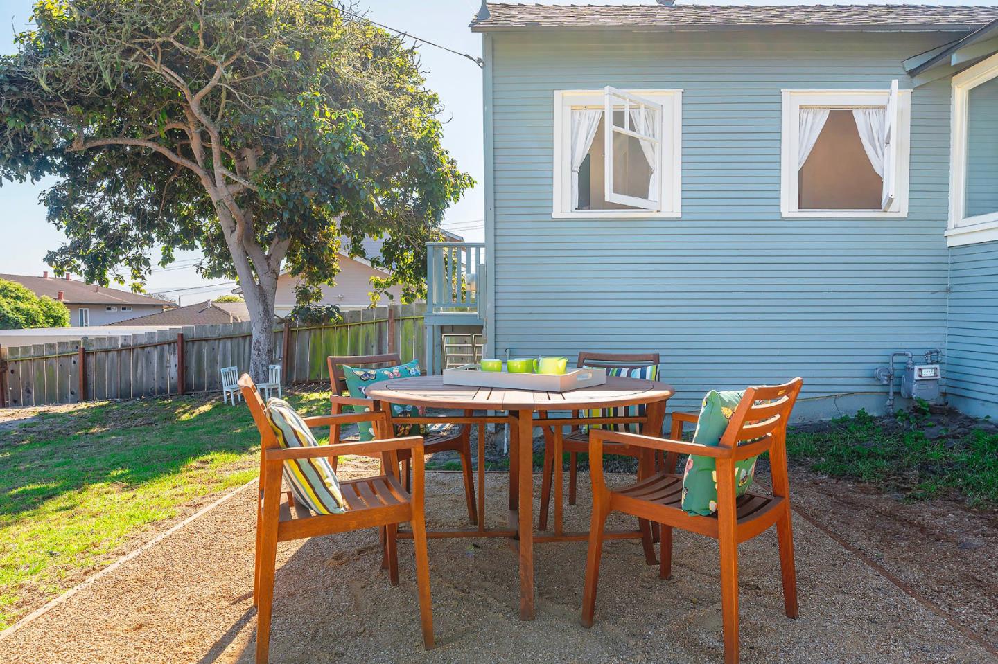Detail Gallery Image 25 of 27 For 311 Eardley Ave, Pacific Grove,  CA 93950 - 2 Beds | 1 Baths