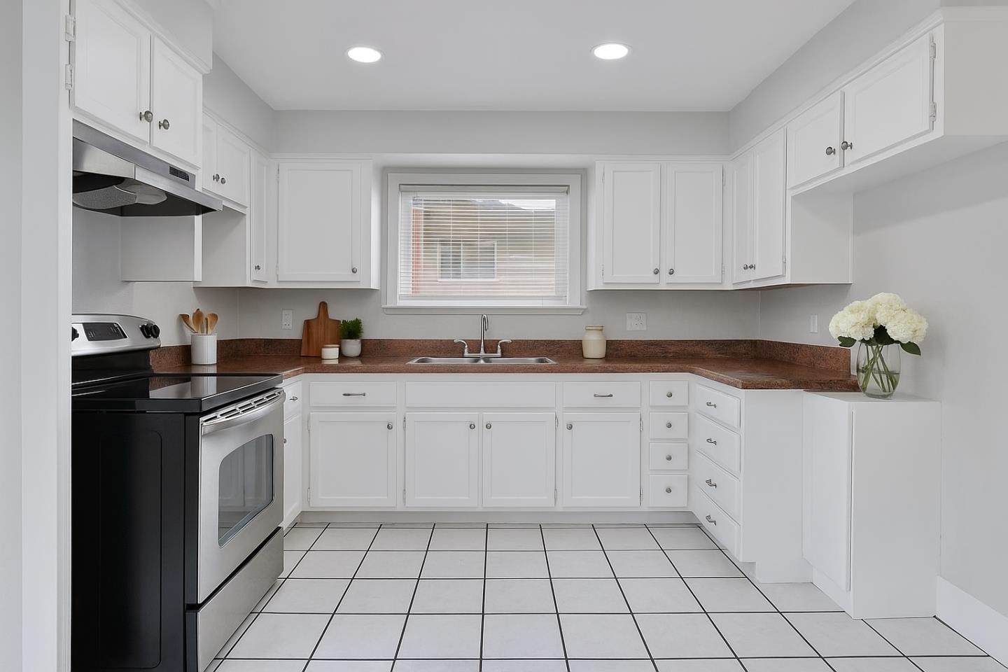 Detail Gallery Image 7 of 24 For 175 Page Mill Dr, San Jose,  CA 95111 - 4 Beds | 2/1 Baths