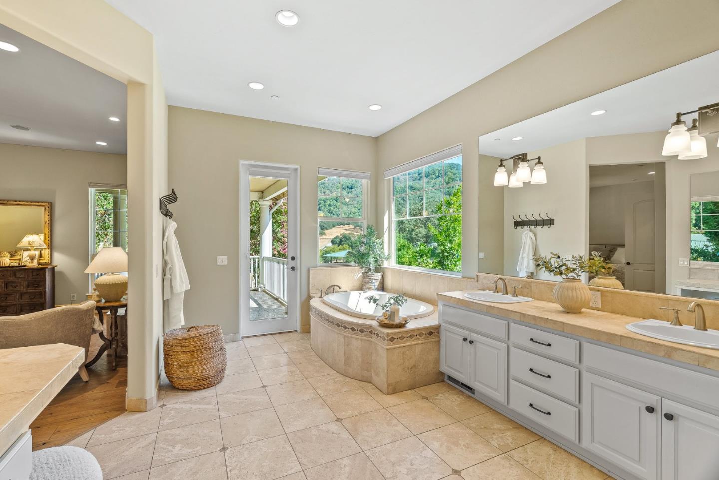 Detail Gallery Image 28 of 66 For 5820 Hot Springs Rd, Gilroy,  CA 95020 - 3 Beds | 2/1 Baths