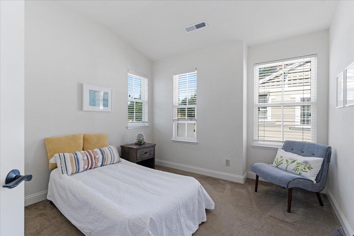 Detail Gallery Image 29 of 38 For 118 Bursar Ln, Santa Cruz,  CA 95060 - 3 Beds | 2/1 Baths